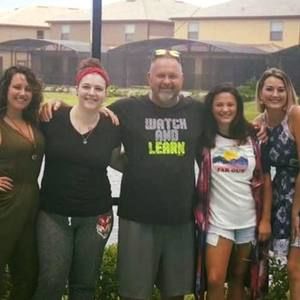 Meet your Posher, Tia